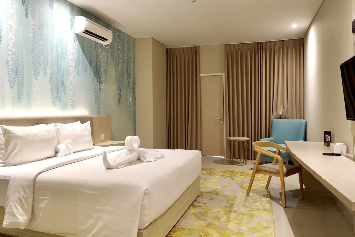 Suite Room - Main View